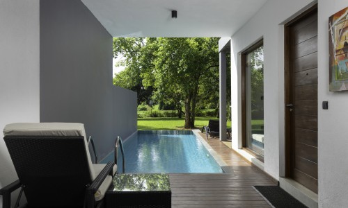 Pool Suite